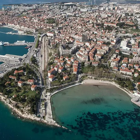 L&s Superior With Balcony And Parking - Excellent Location Within Walking Distance Of Diocletian's Palace And Bacvice * Split