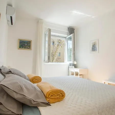 L&s Superior With Balcony And Parking - Excellent Location Within Walking Distance Of Diocletian's Palace And Bacvice * Split