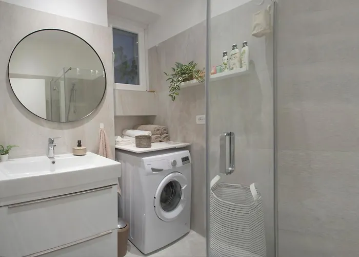 L&s Superior With Balcony & Free Parking Near Old Town And Bacvice Appartement Split